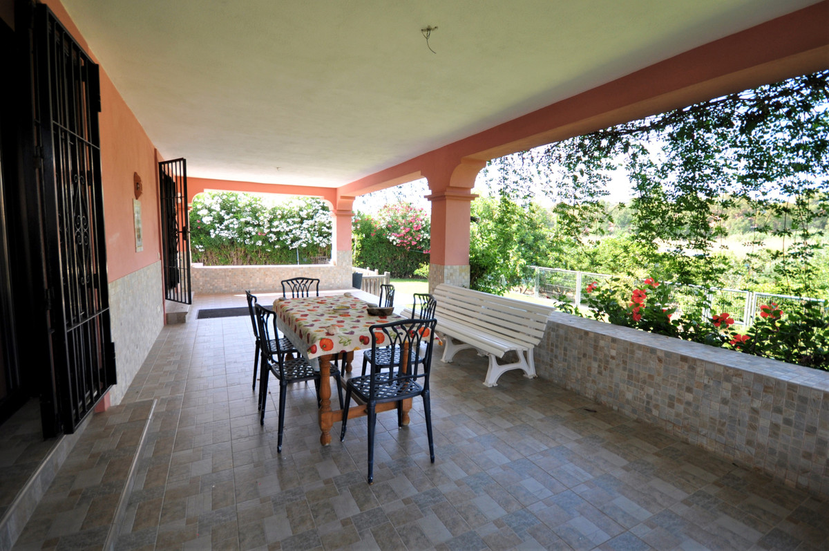 Villa te koop in Casares Playa R3668675