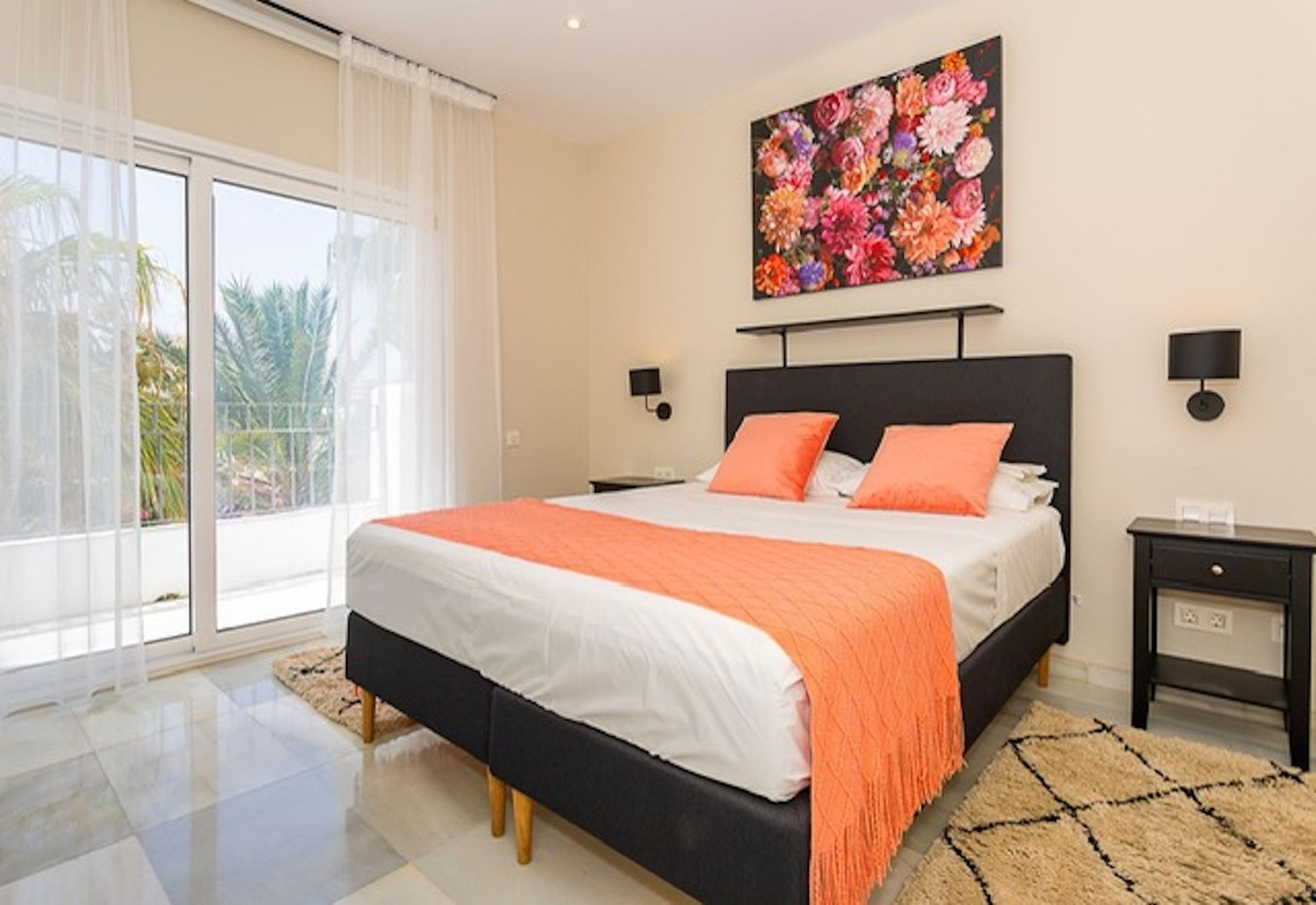 2 Bedroom Penthouse Apartment For Sale Puerto Banús