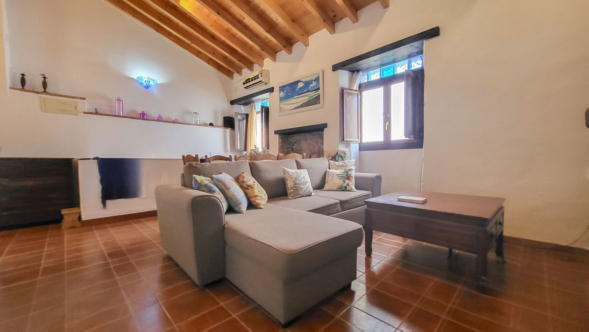 Villa te koop in Estepona R4615081