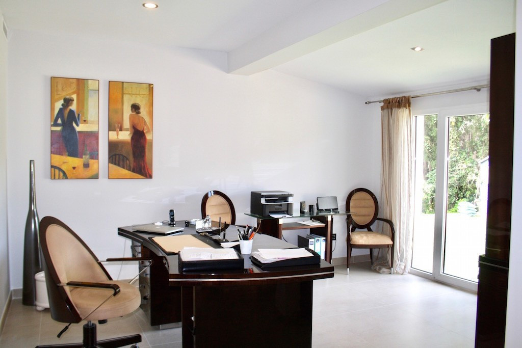 8 Schlafzimmer Freistehende Villa Zu Verkaufen San Pedro de Alcántara