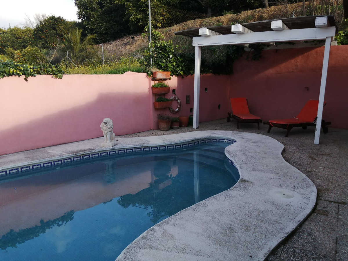 Villa te koop in Coín R4257130