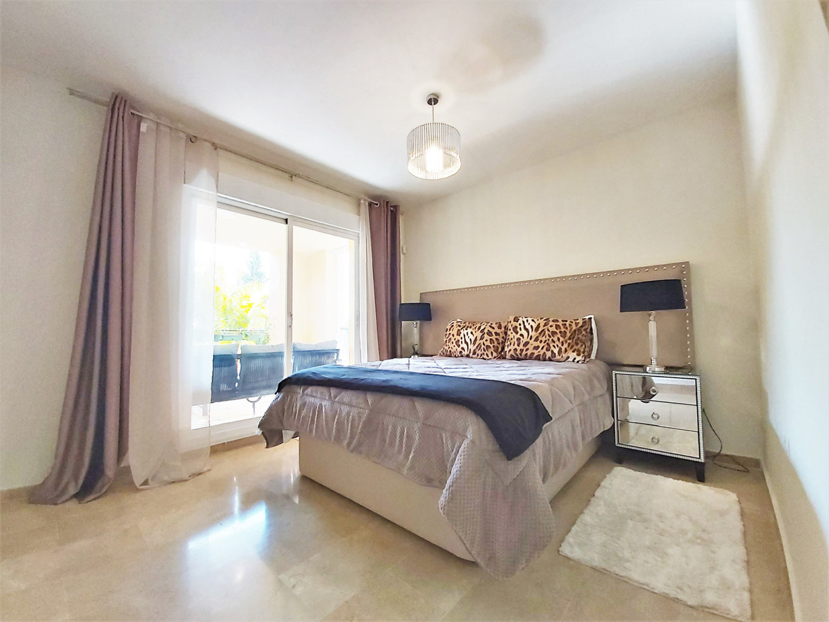 Appartement te koop in Calahonda R3586177