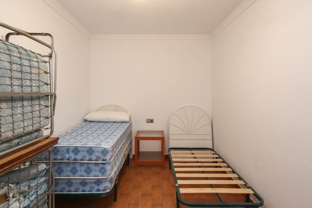 6 Dormitorio Adosada Unifamiliar En Venta Guaro