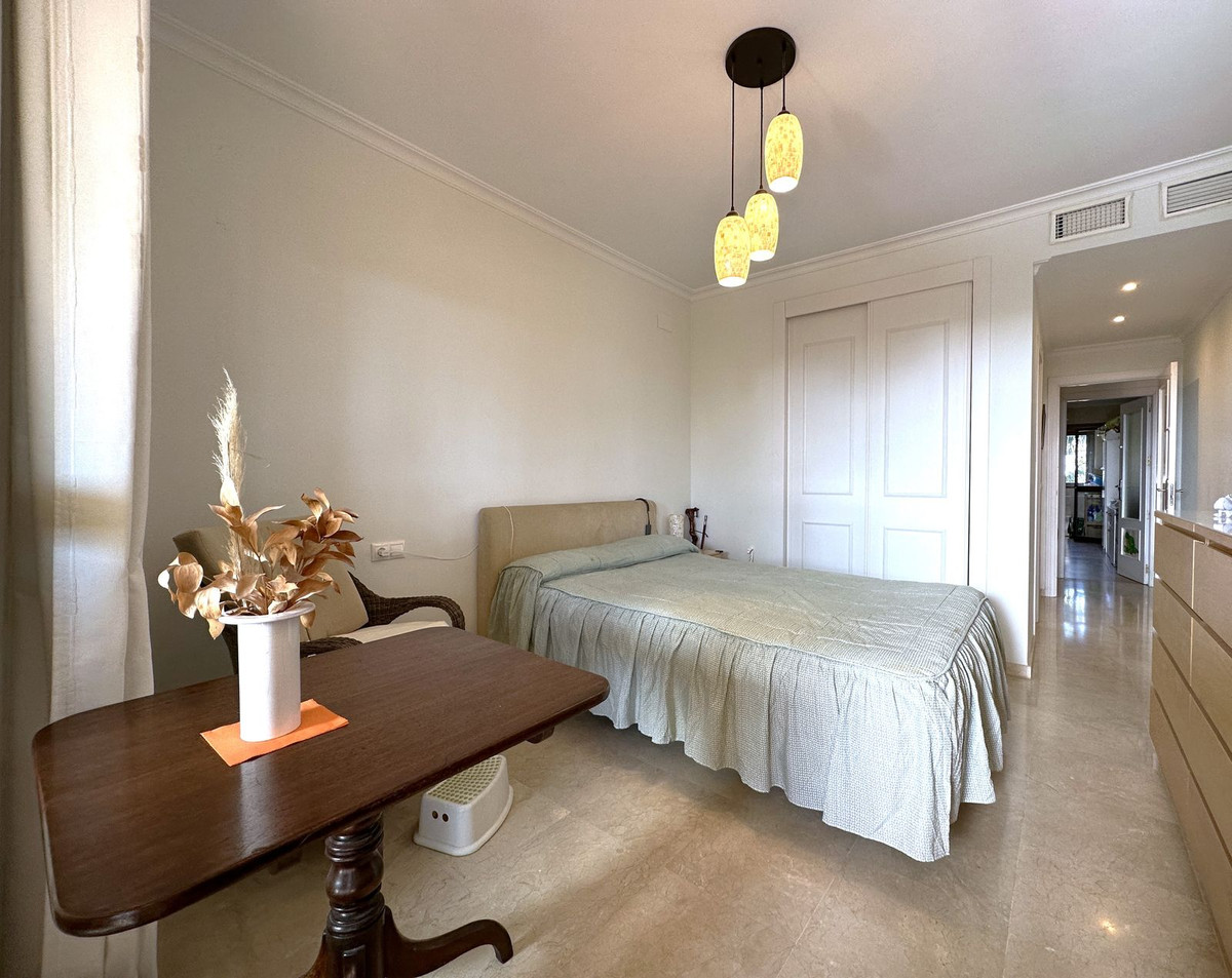 4 Schlafzimmer Mitte Stock Wohnung Zu Verkaufen Casares Playa
