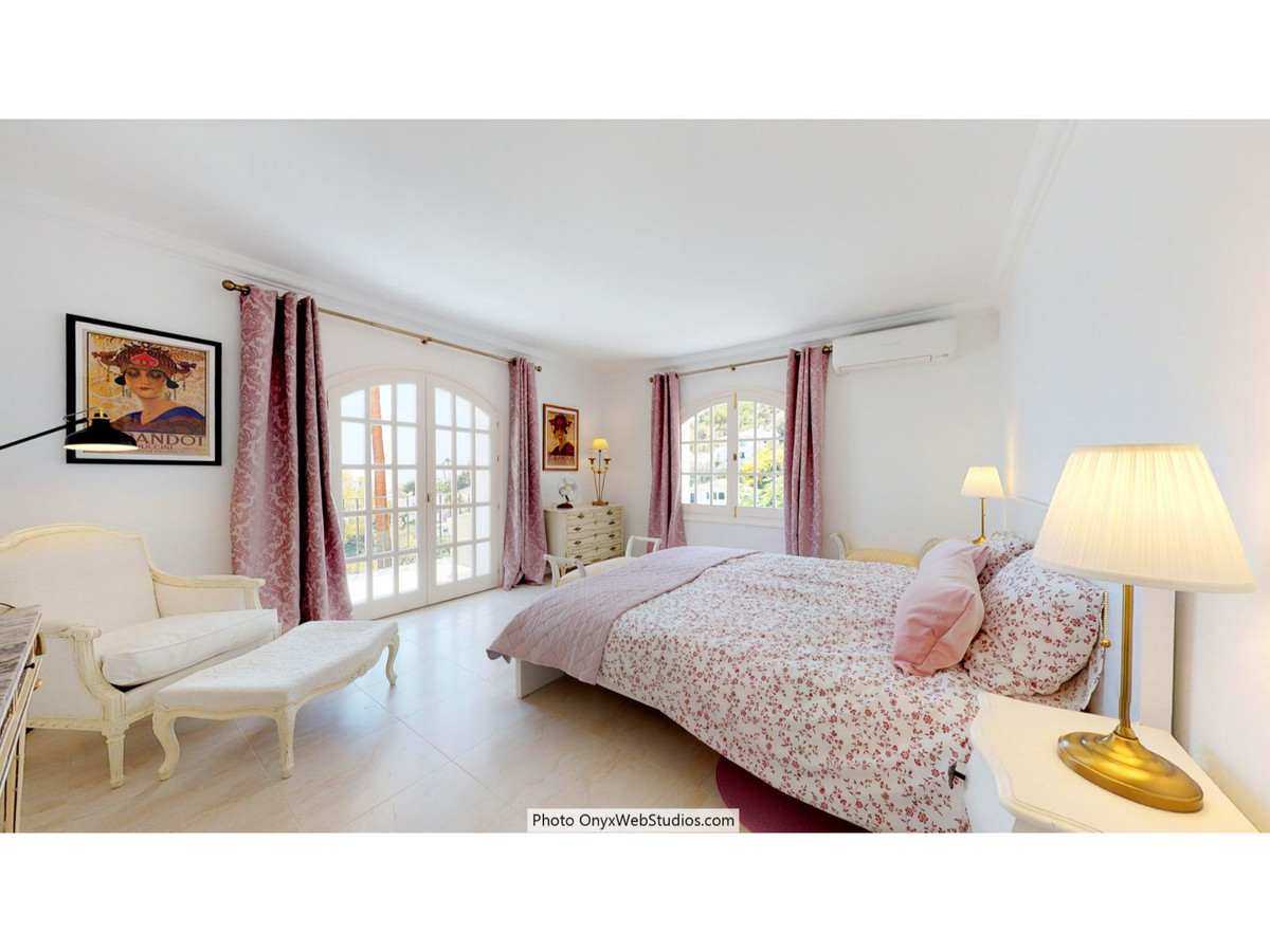 9 Schlafzimmer Freistehende Villa Zu Verkaufen Mijas