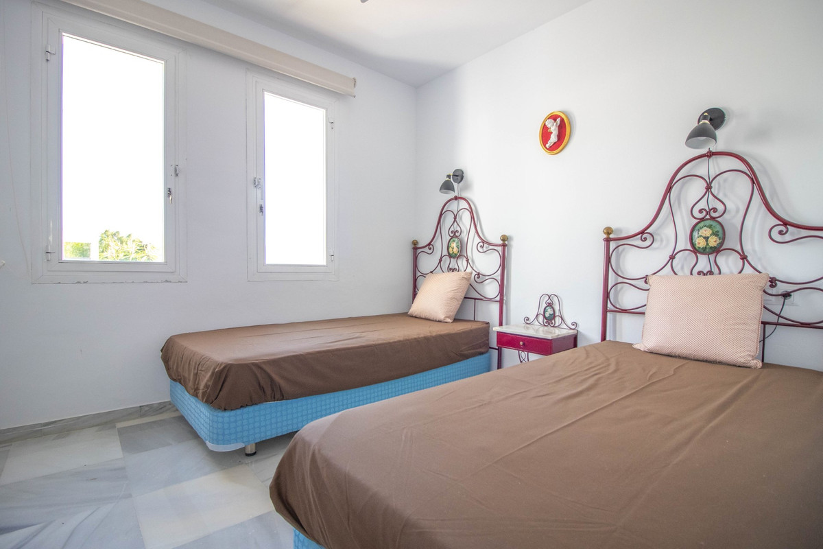 3 Schlafzimmer Freistehende Villa Zu Verkaufen Nueva Andalucía