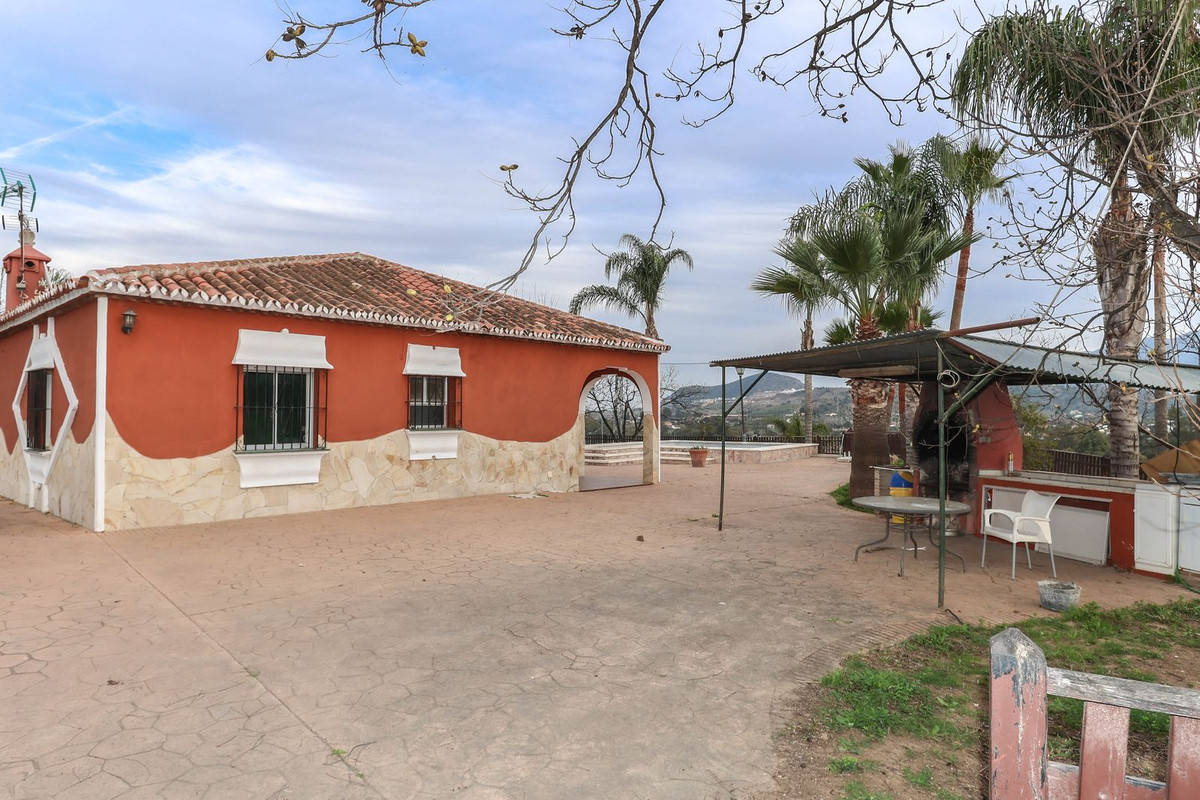 Villa te koop in Coín R4641841