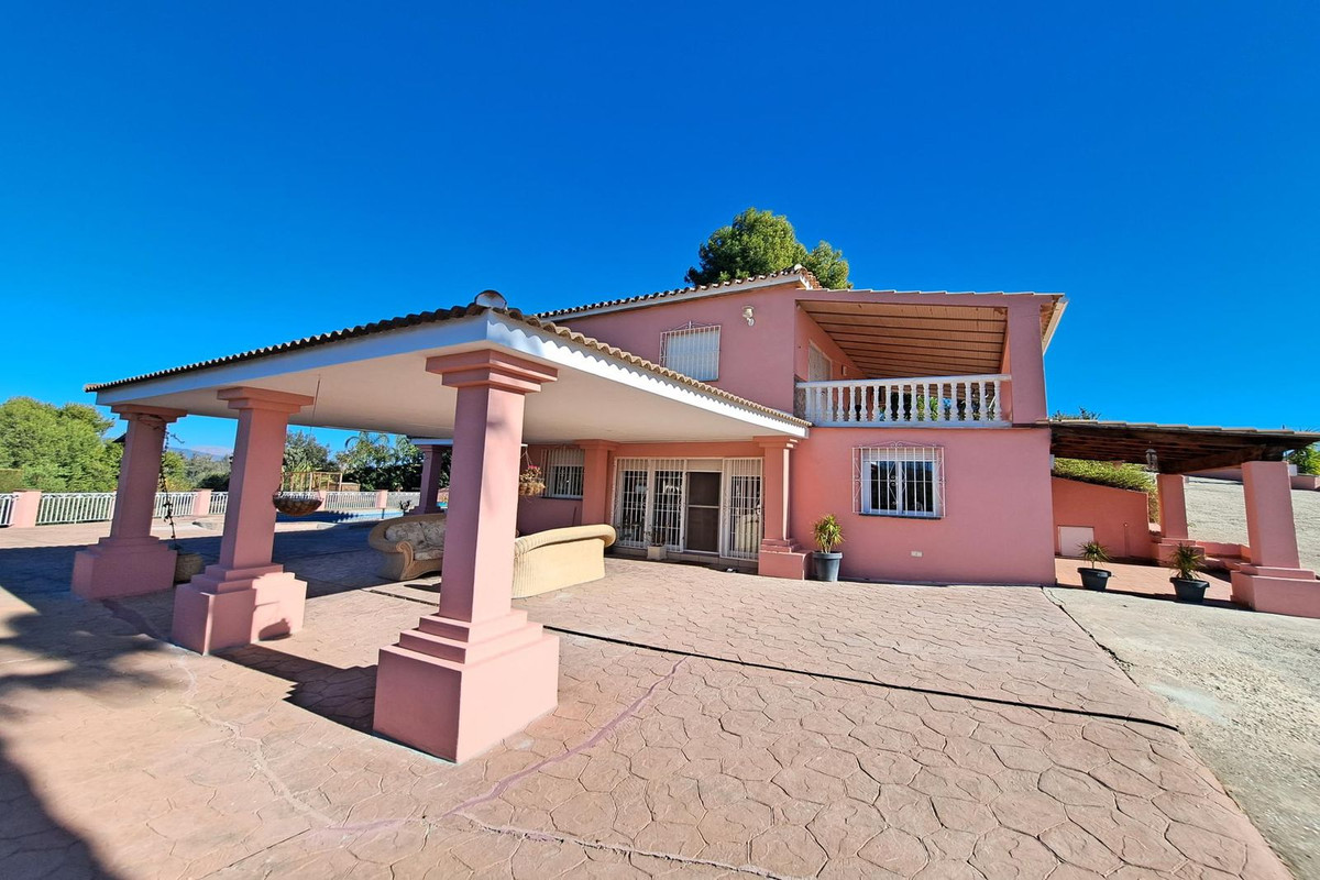 Villa te koop in Coín R4563940