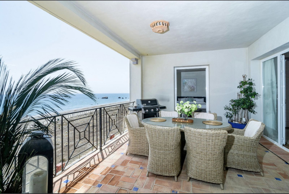 Appartement te koop in Casares Playa R4409263