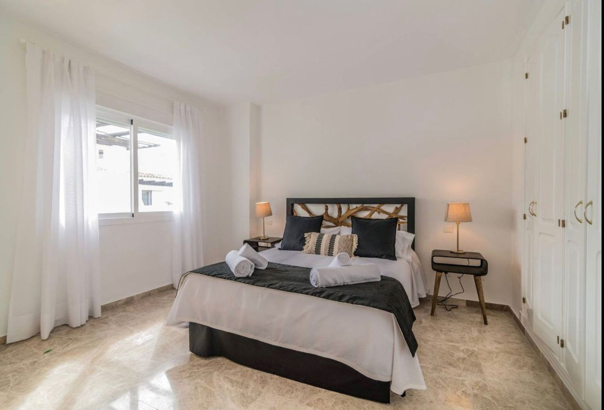 Apartment Penthouse Duplex in Nueva Andalucía, Costa del Sol
