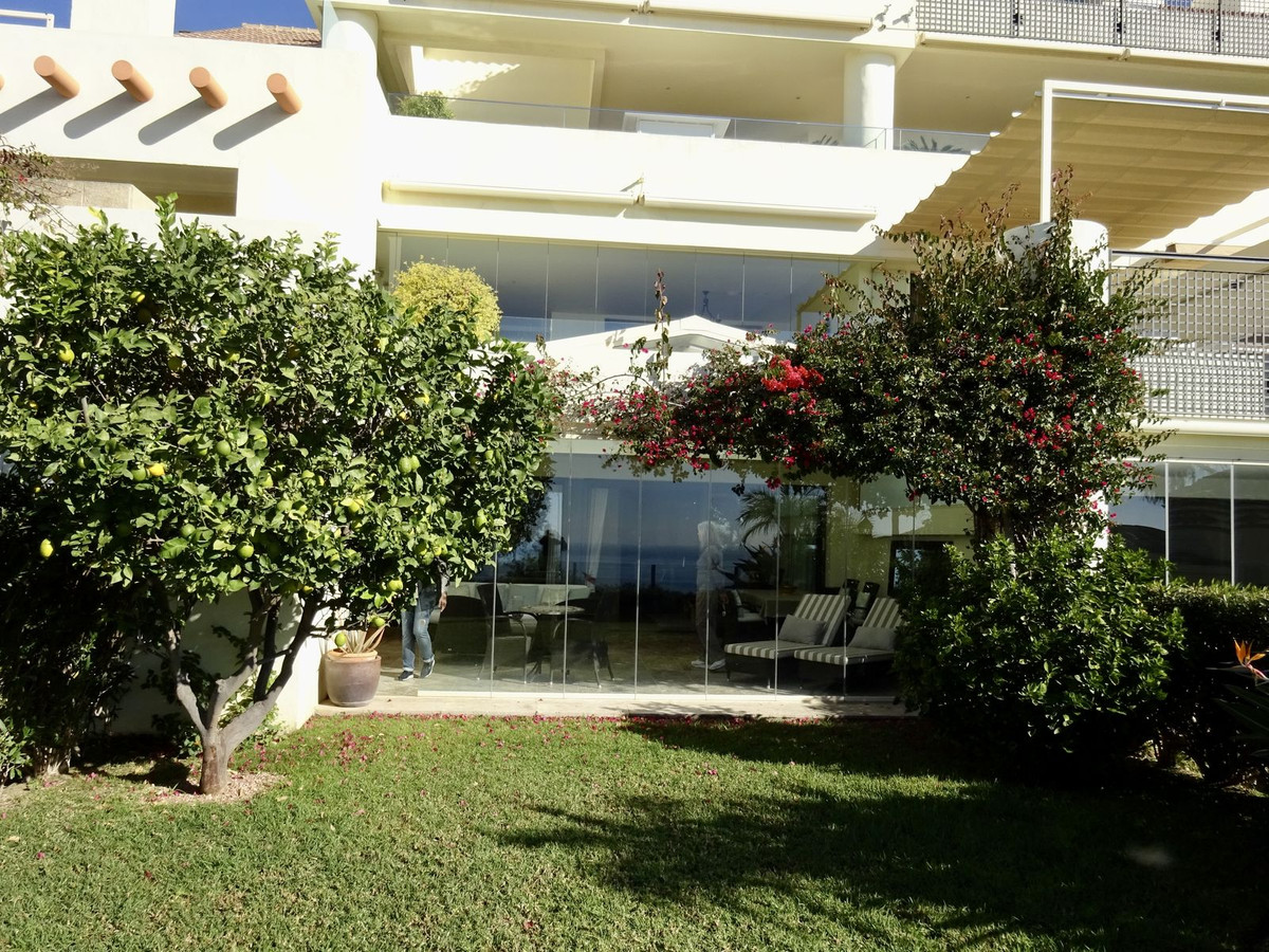 Apartamento Planta Baja en Altos de los Monteros, Costa del Sol
