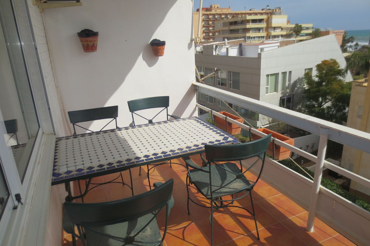 Apartment Penthouse in La Carihuela, Costa del Sol
