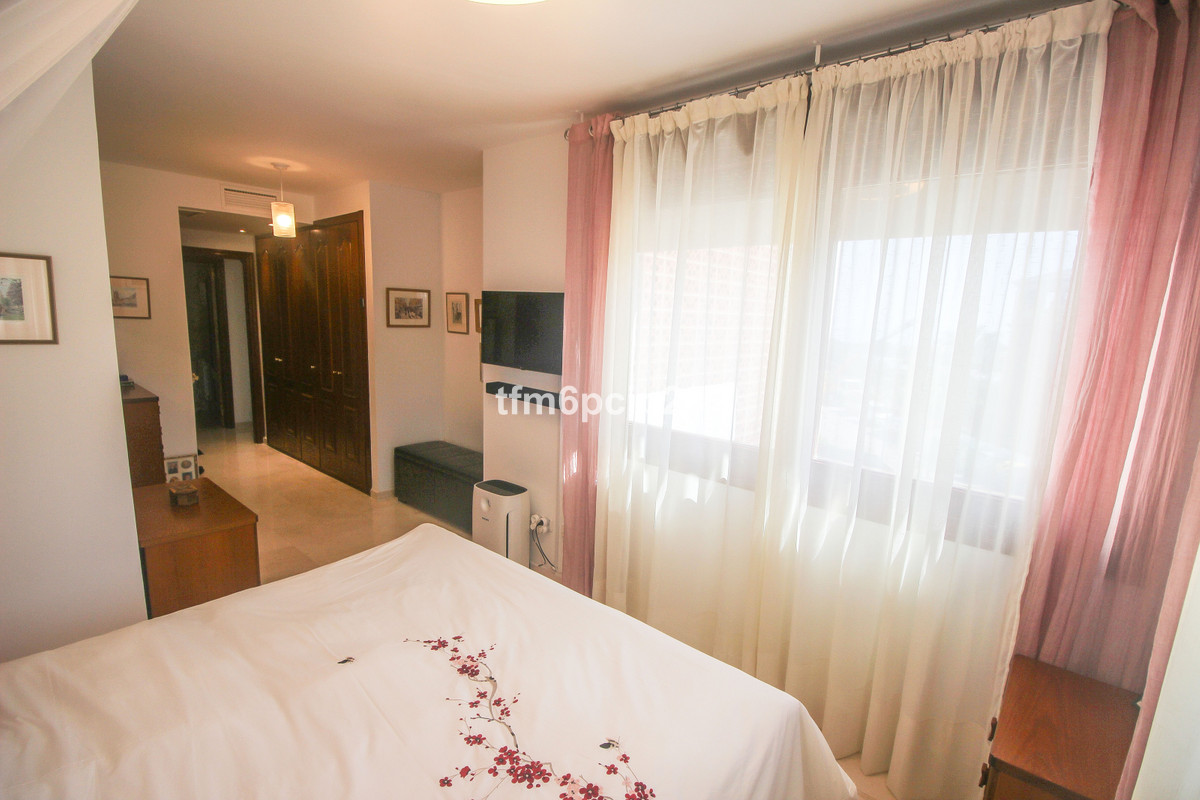 Appartement te koop in Casares Playa R4706077