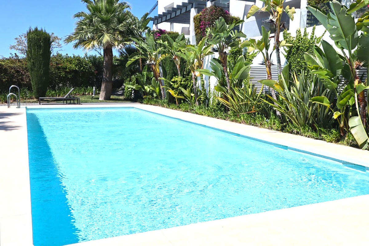 Appartement te koop in Casares Playa R4301875