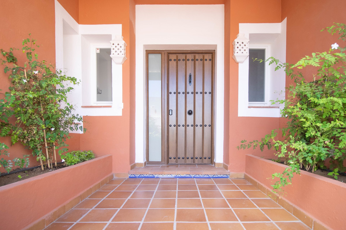 3 Schlafzimmer Freistehende Villa Zu Verkaufen Nueva Andalucía