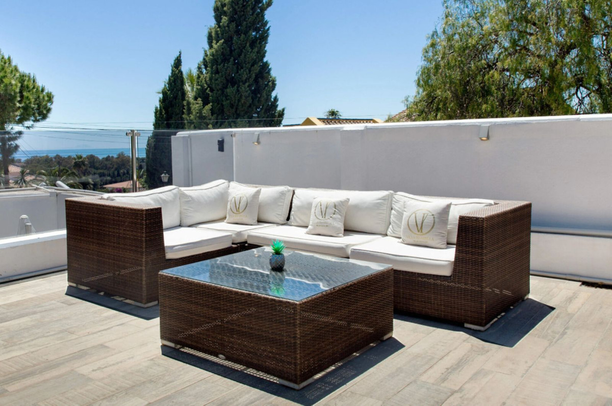 Villa te koop in Marbella R4647589