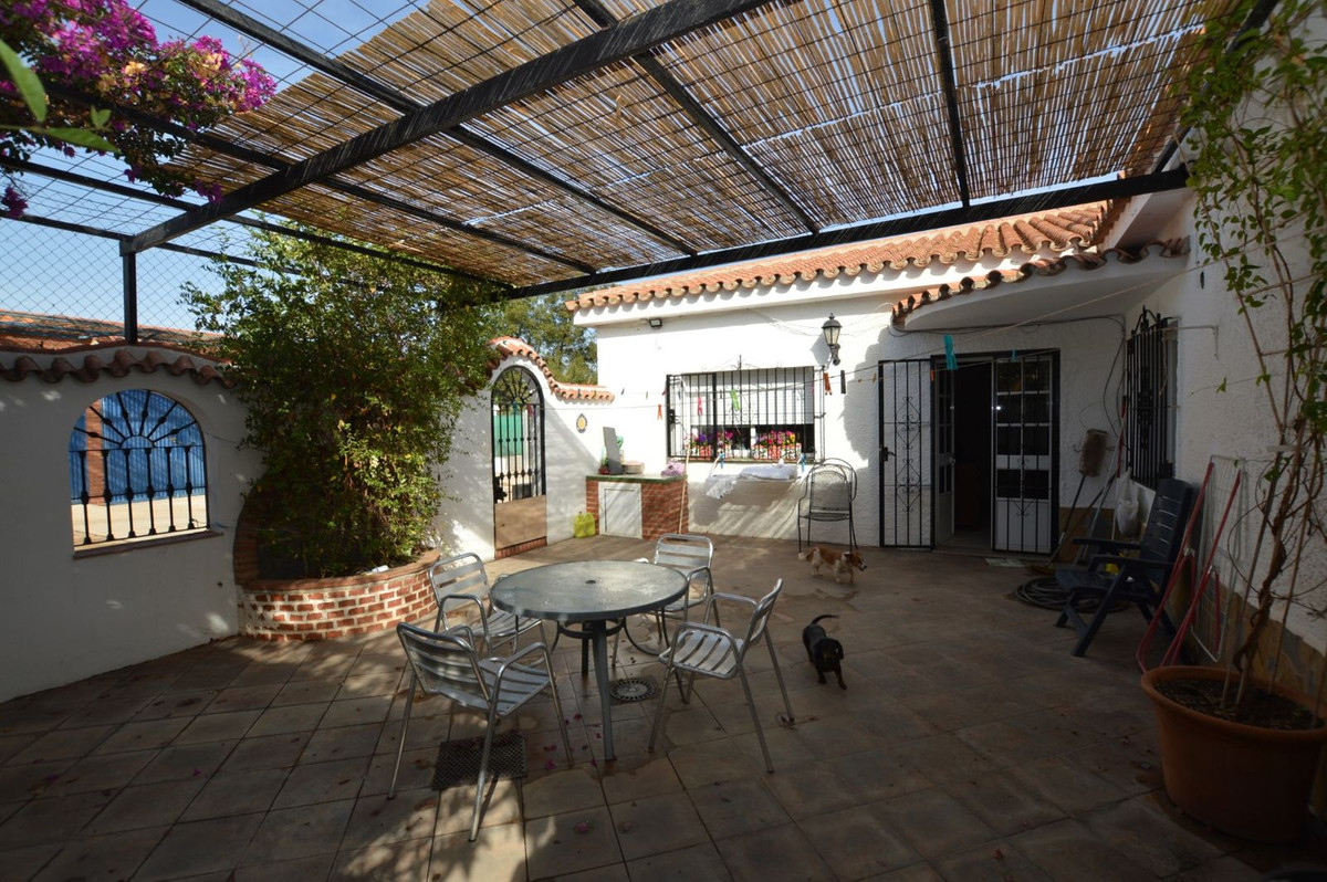 Villa te koop in Alhaurín el Grande R4598965