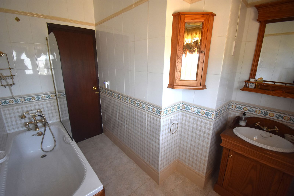 Villa te koop in Fuengirola R4403224