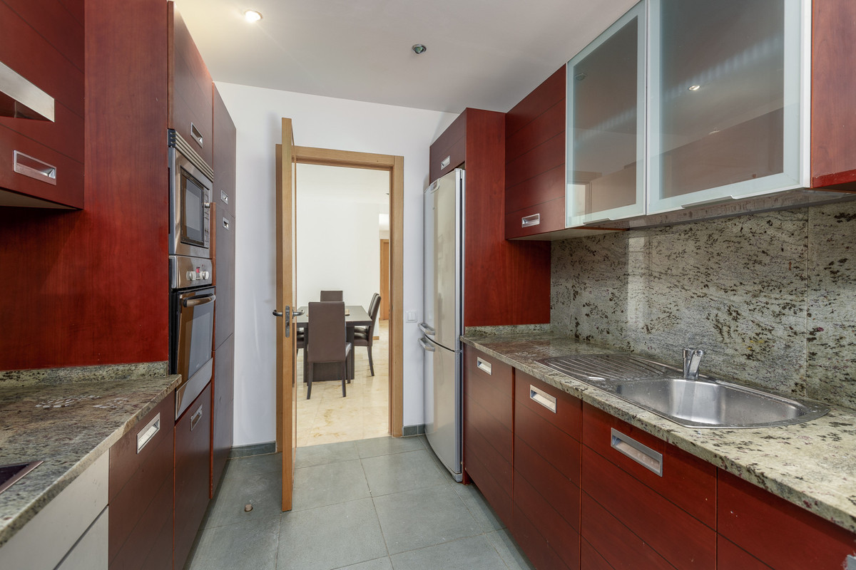 Appartement te koop in Altos de los Monteros R4557745