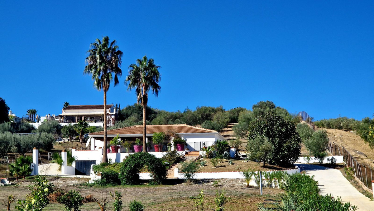 Villa te koop in Alhaurín el Grande R4456981