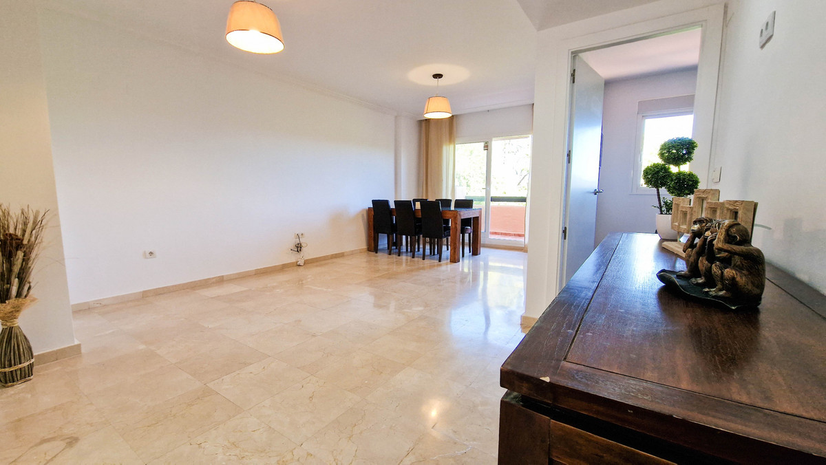 Appartement te koop in Casares R4430671