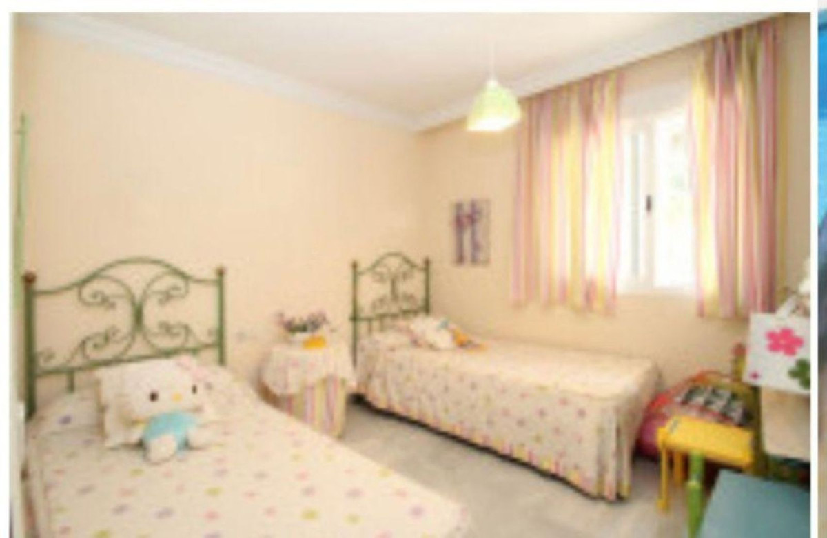 3 Dormitorio Planta Baja Apartamento En Venta Marbella