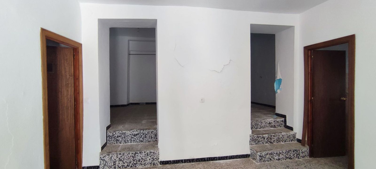 4 Bedroom Semi Detached Villa For Sale Gaucín