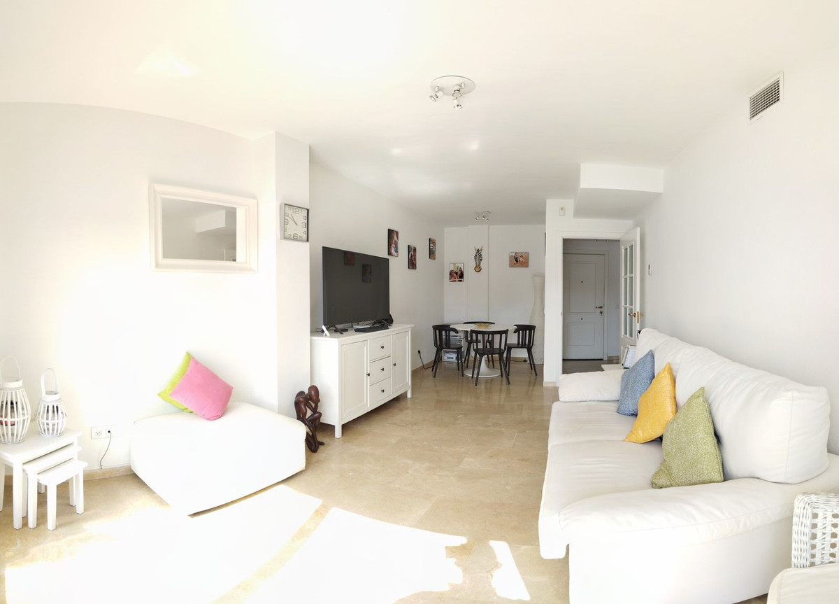 Apartment Ground Floor in La Duquesa, Costa del Sol
