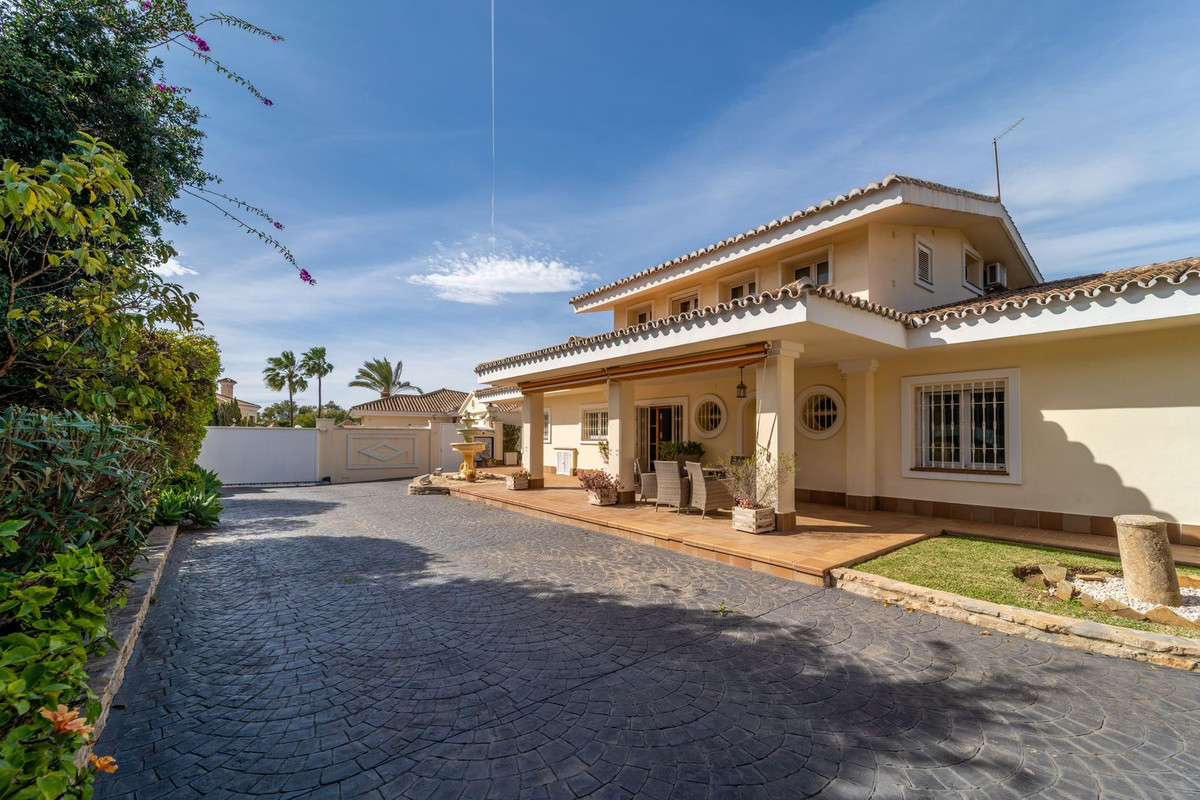 Villa Individuelle à Calahonda, Costa del Sol
