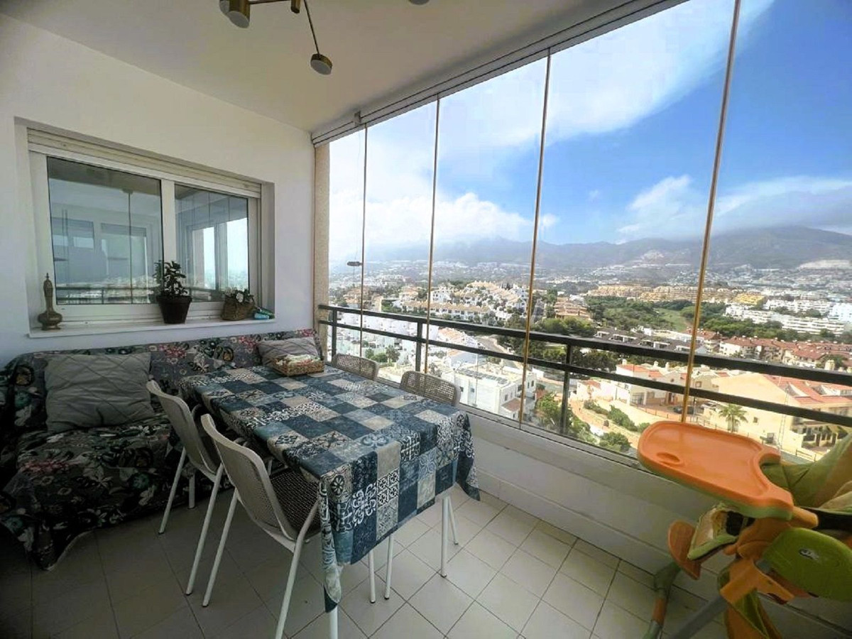 Apartment Middle Floor in Torrequebrada, Costa del Sol
