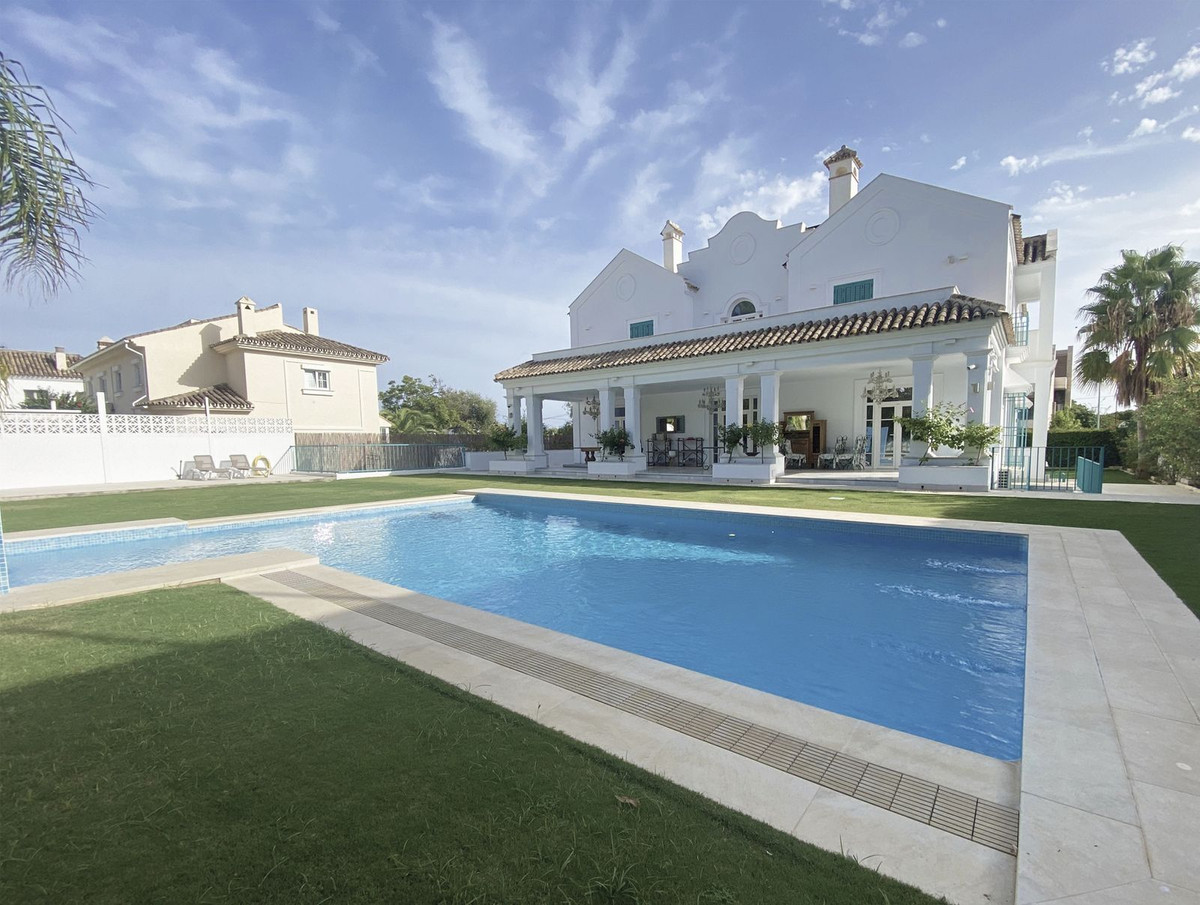 11 Schlafzimmer Freistehende Villa Zu Verkaufen Marbella