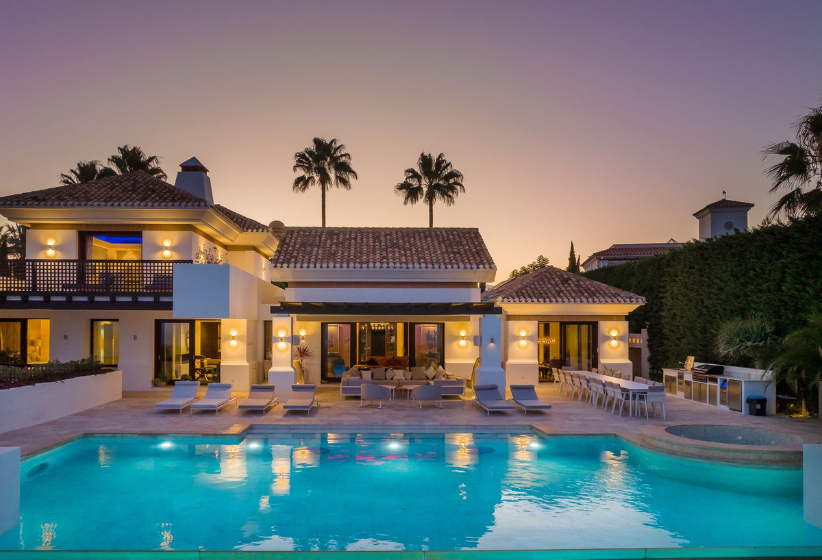 Villa te koop in Los Flamingos R4331149