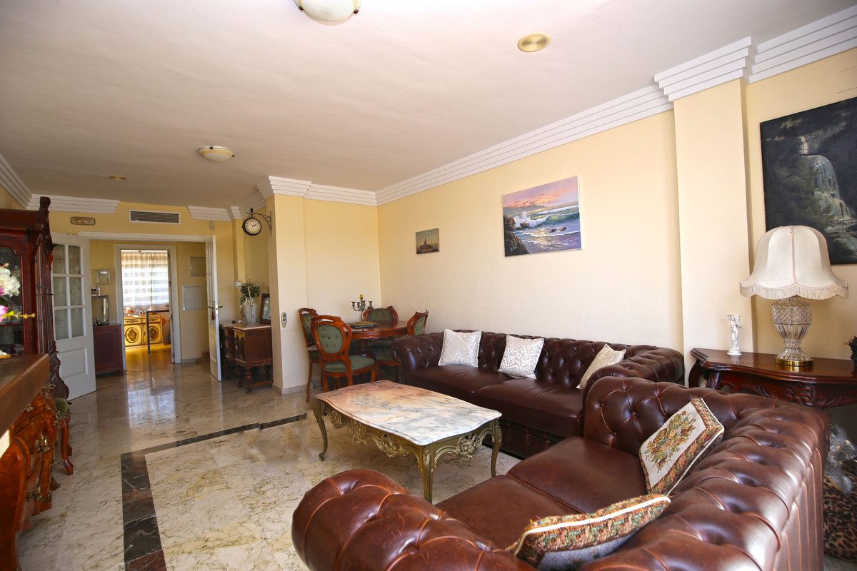 Appartement te koop in Marbella R4226410