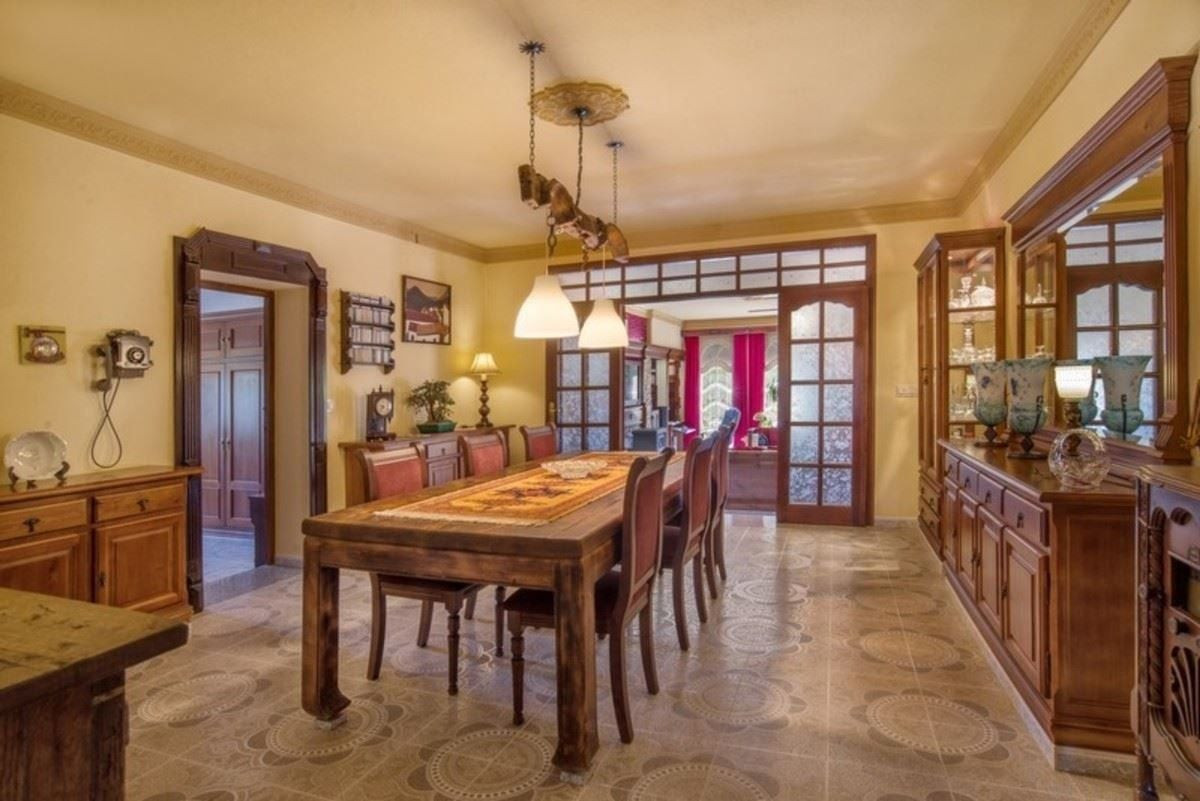 Villa te koop in Alhaurín el Grande R3370129
