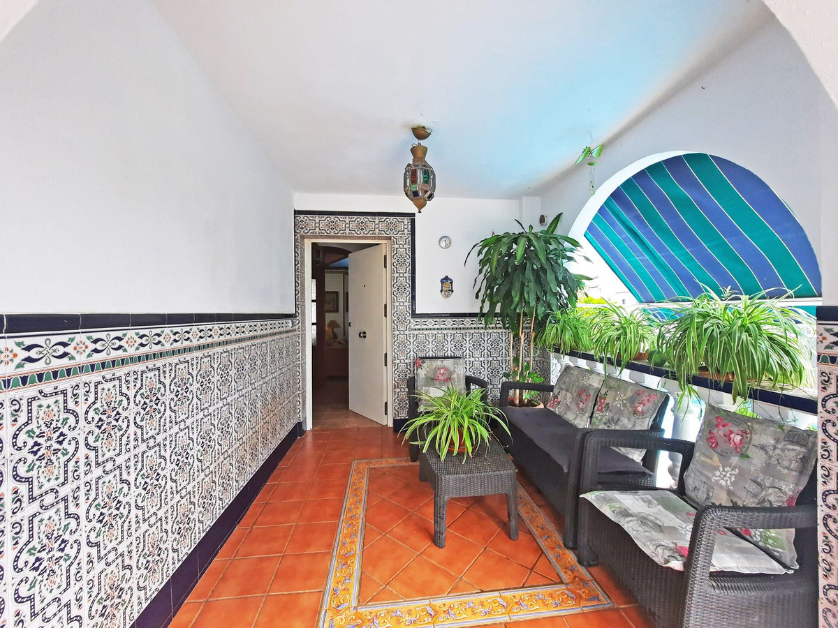 Villa te koop in Alhaurín de la Torre R4709788