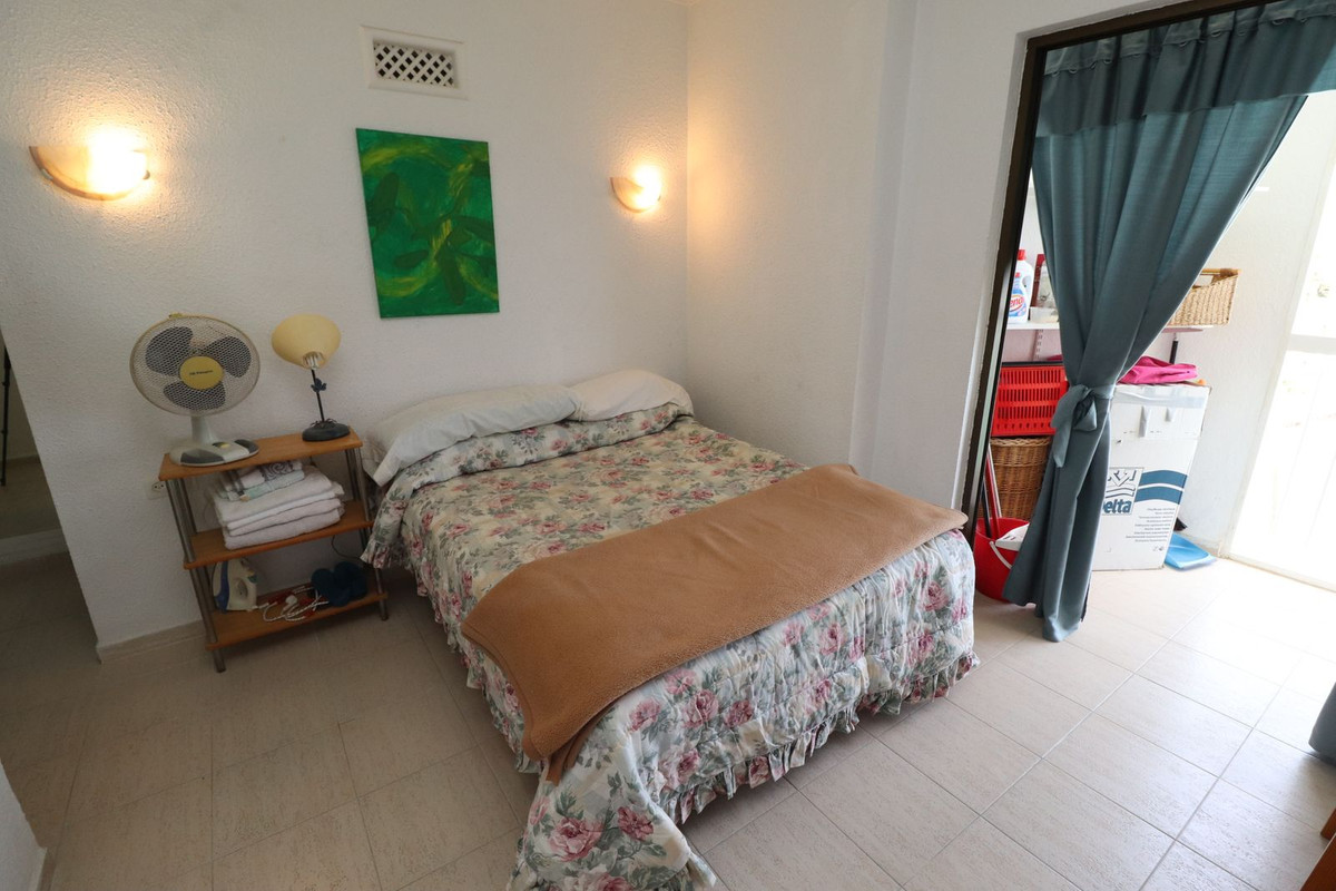 Appartement te koop in Calahonda R4078156