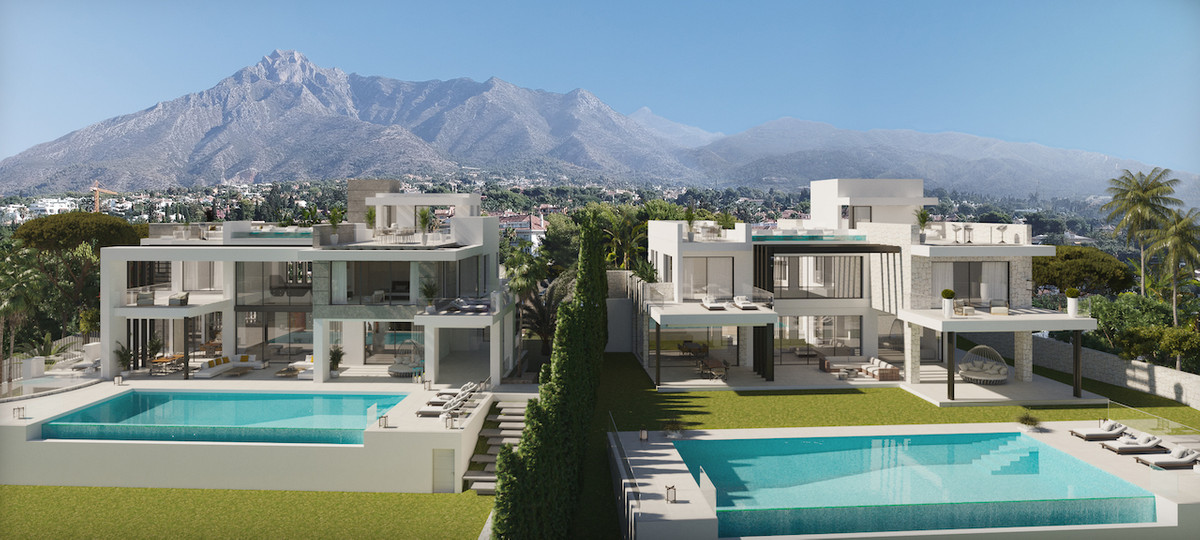 Villa te koop in Marbella R3306979