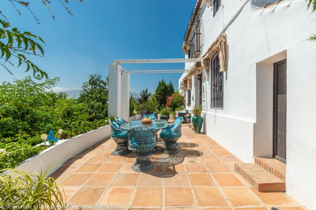 Villa te koop in Alhaurín de la Torre R4367461