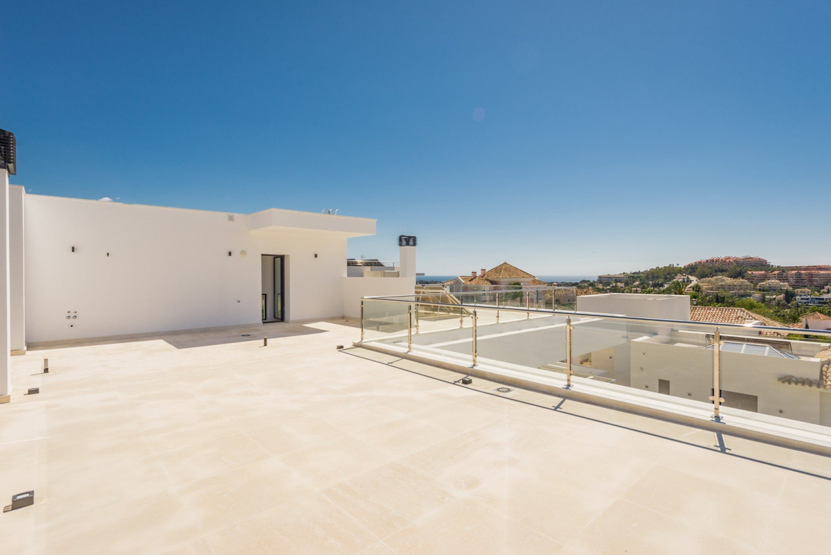 Villa te koop in Nueva Andalucía R4315180