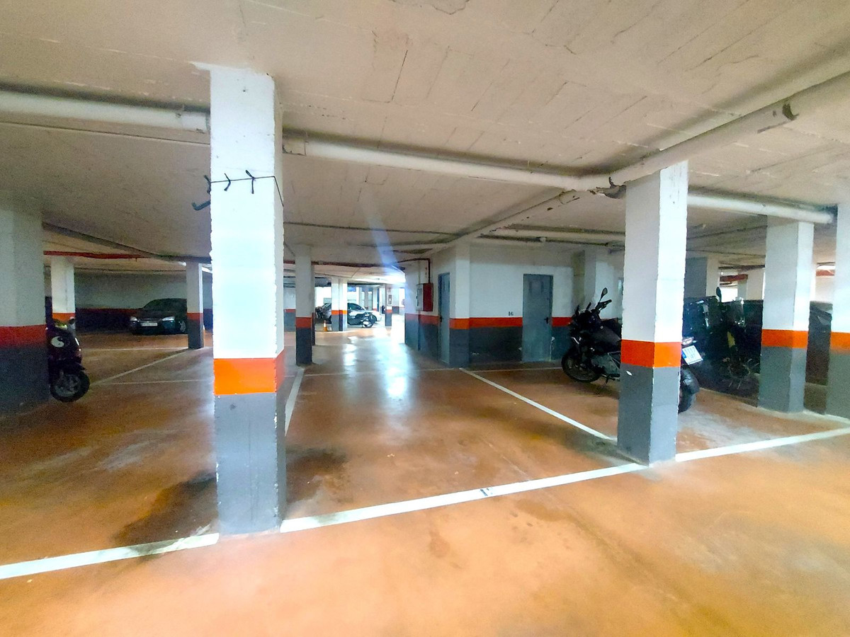 Parkmöglichkeit Zu Verkaufen Fuengirola