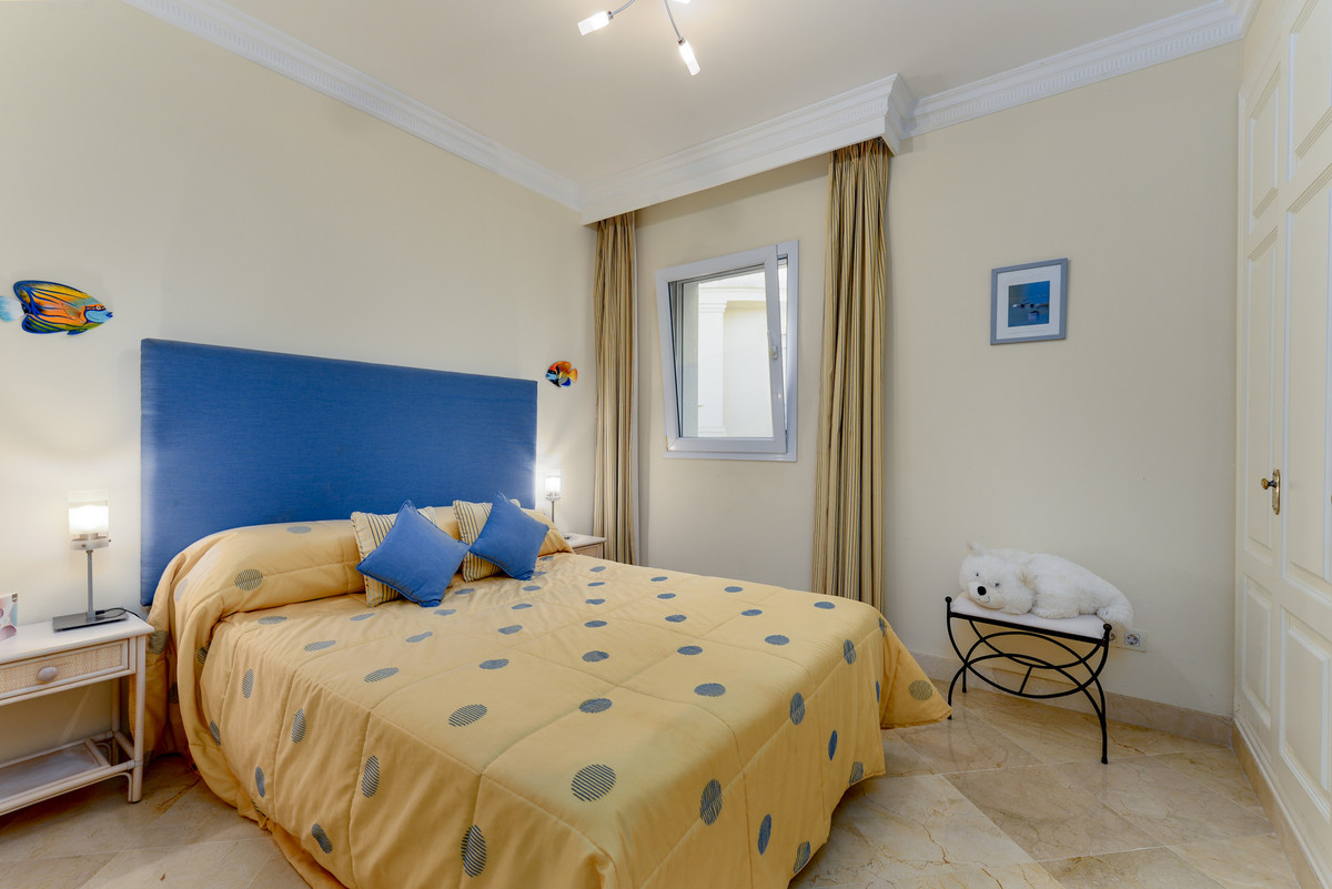 Appartement te koop in Casares Playa R4440727