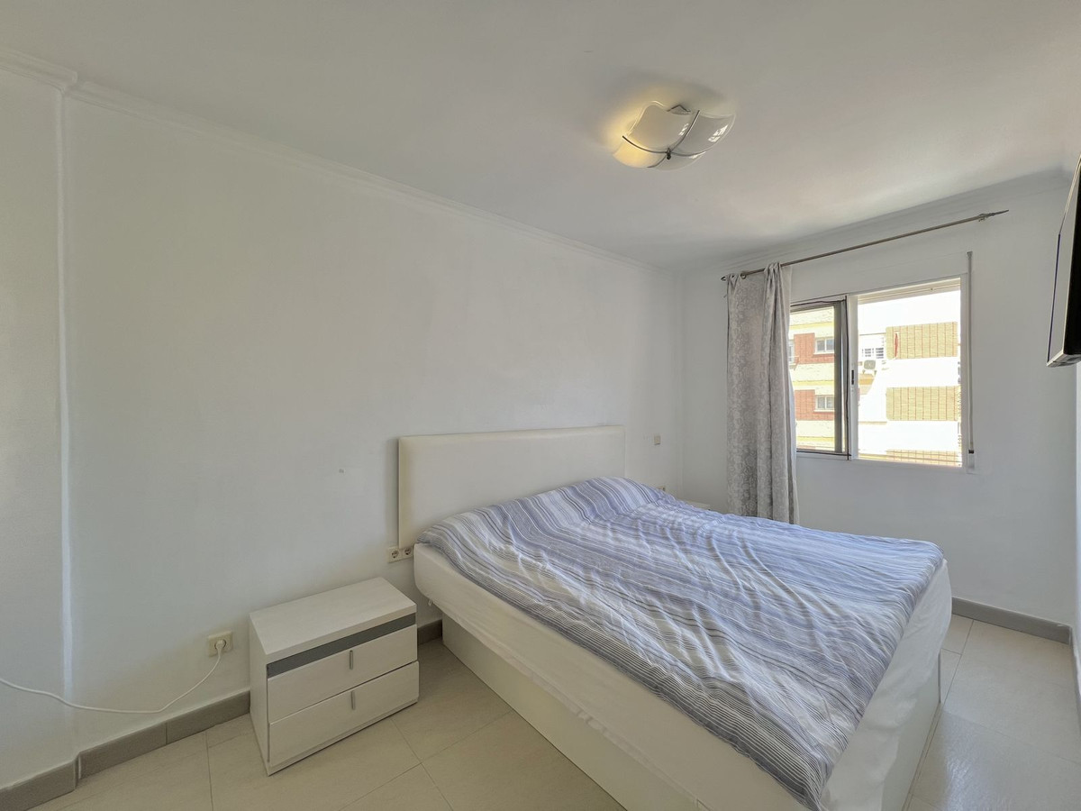 2 Dormitorio Planta Media Apartamento En Venta Fuengirola