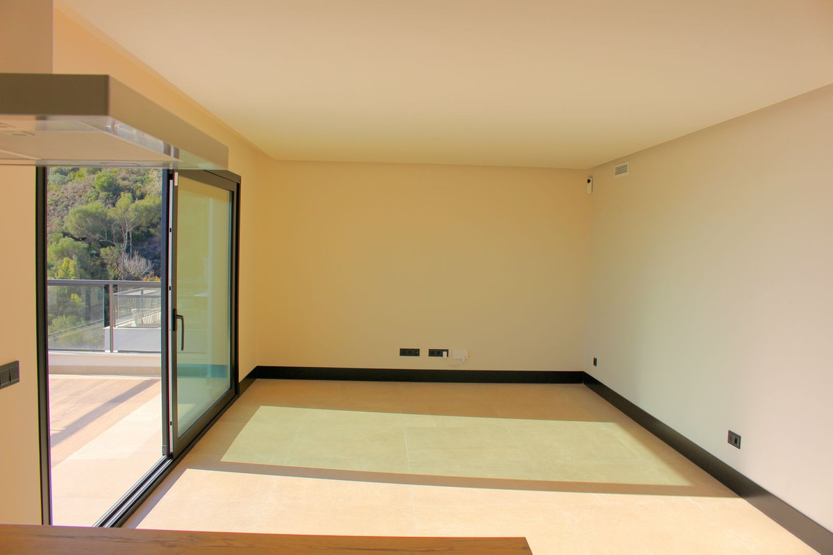 Apartment Penthouse Duplex for sale in Nueva Andalucía, Costa del Sol