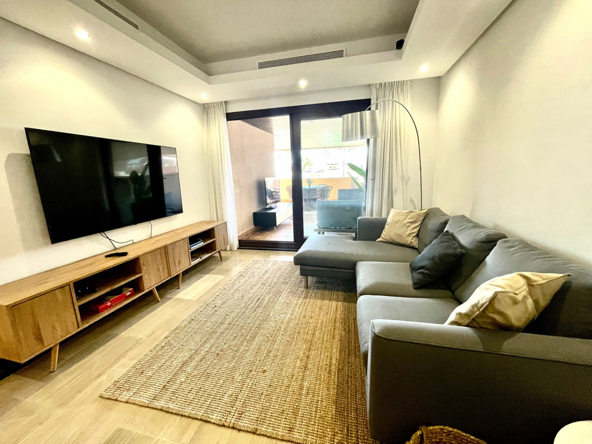 Appartement te koop in Estepona R4411669