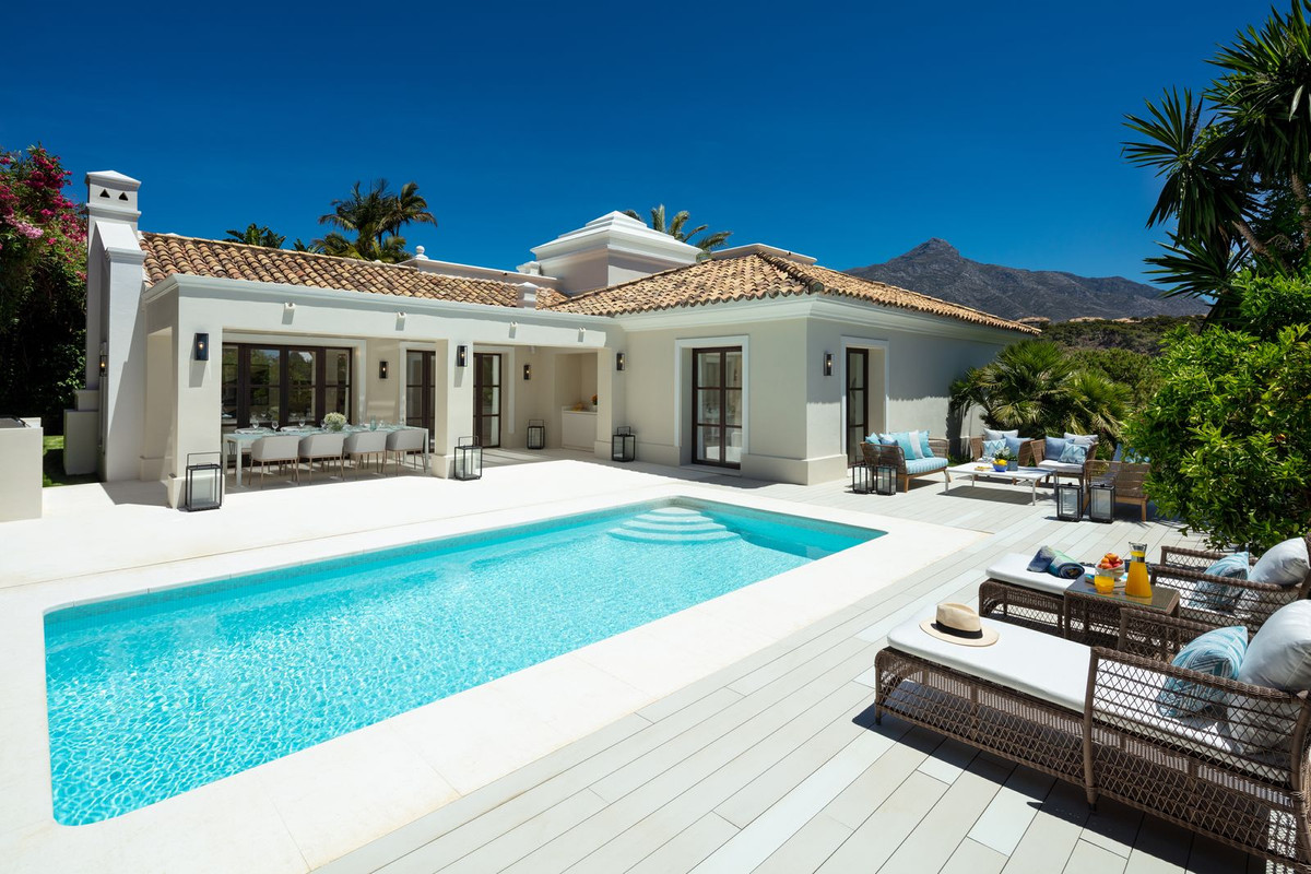 Villa te koop in Nueva Andalucía R4306030