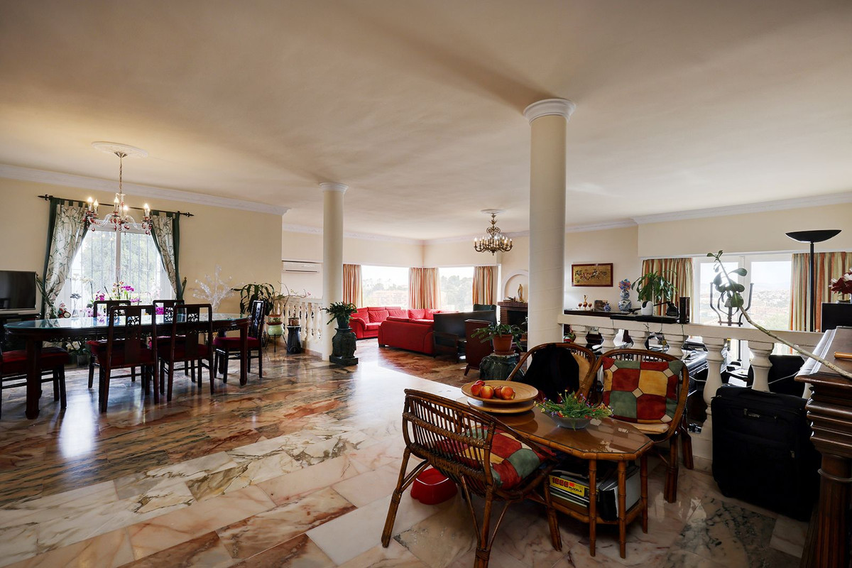 6 Bedroom Detached Villa For Sale Fuengirola