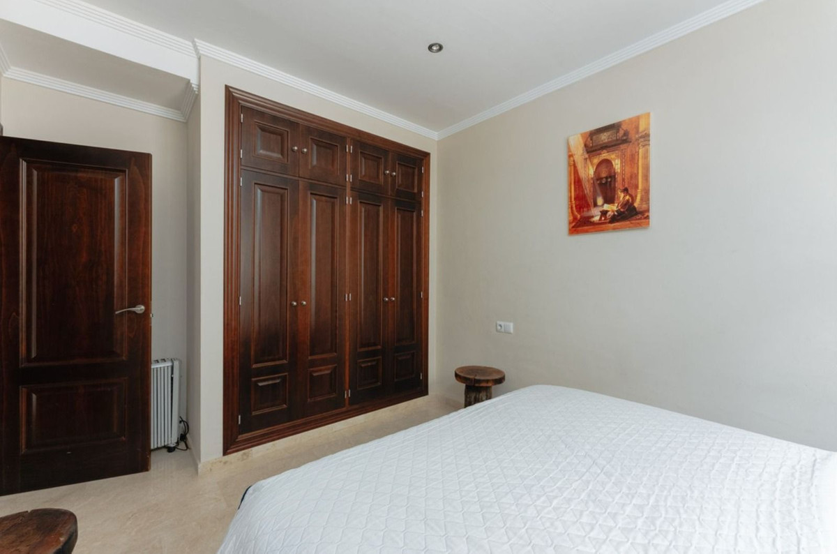 6 Bedroom Villa for sale Istán