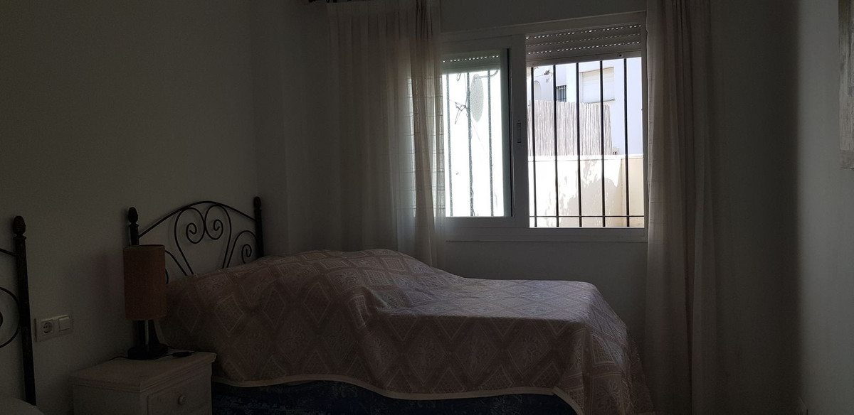 Appartement Rez-de-chaussée à Casares, Costa del Sol
