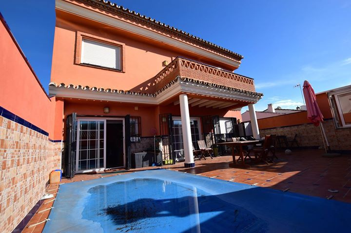 Villa - Chalet en venta en Fuengirola R4643773
