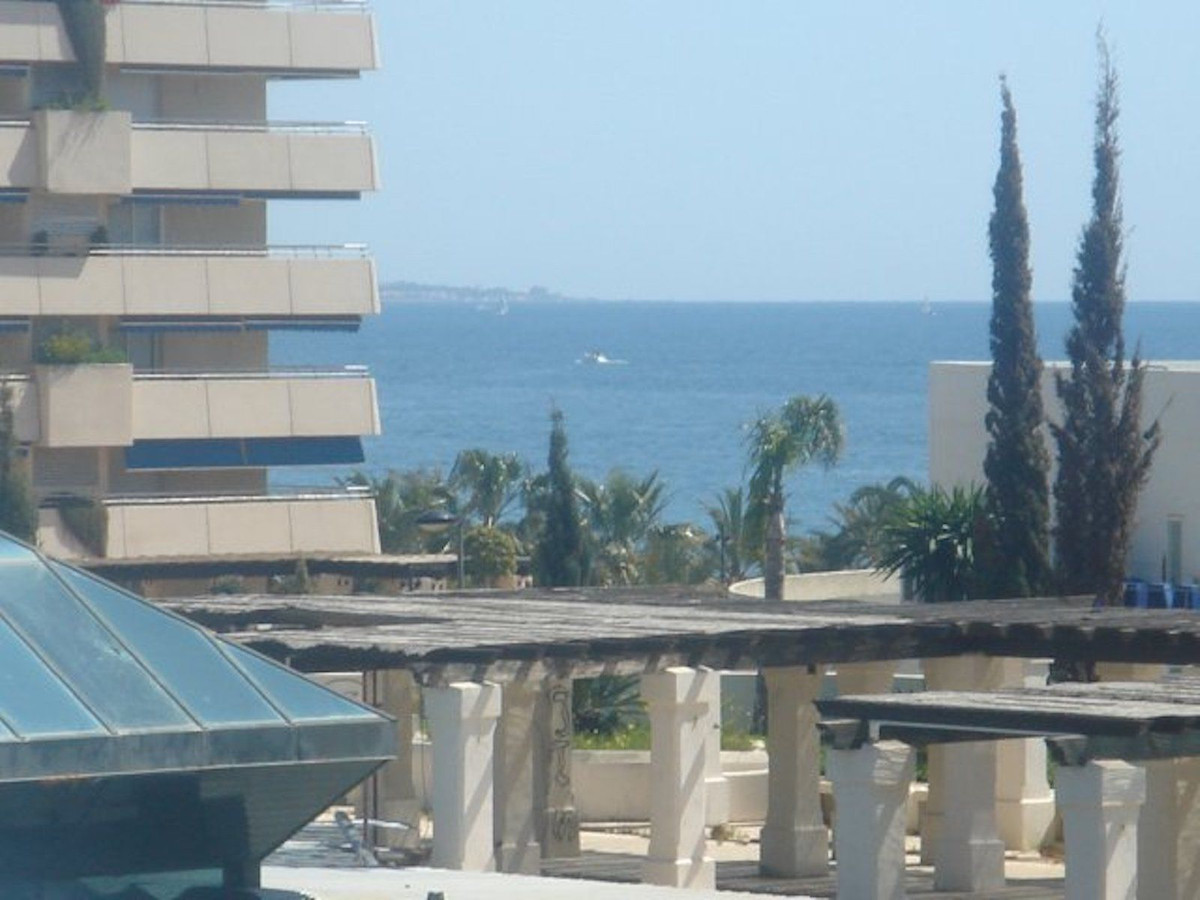 Middle Floor Apartment for sale in Puerto Banús R4358044